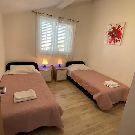 Maja Apartman Betina