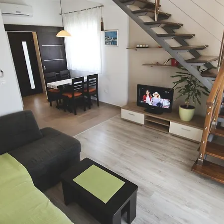 Maja Apartman Betina