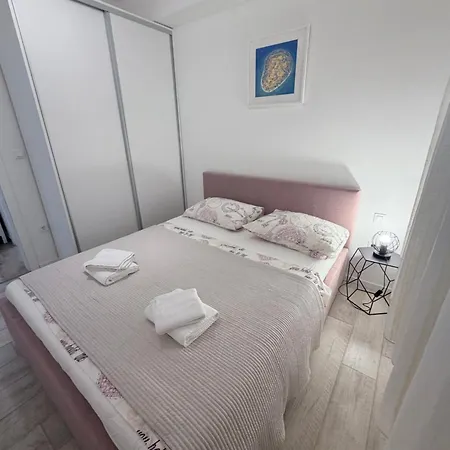 Maja * Betina (Sibenik-Knin)