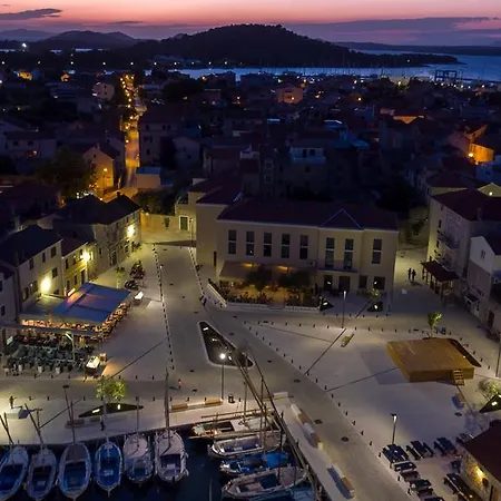 Maja * Betina (Sibenik-Knin)