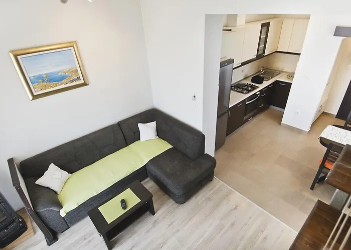 Maja * Betina (Sibenik-Knin)